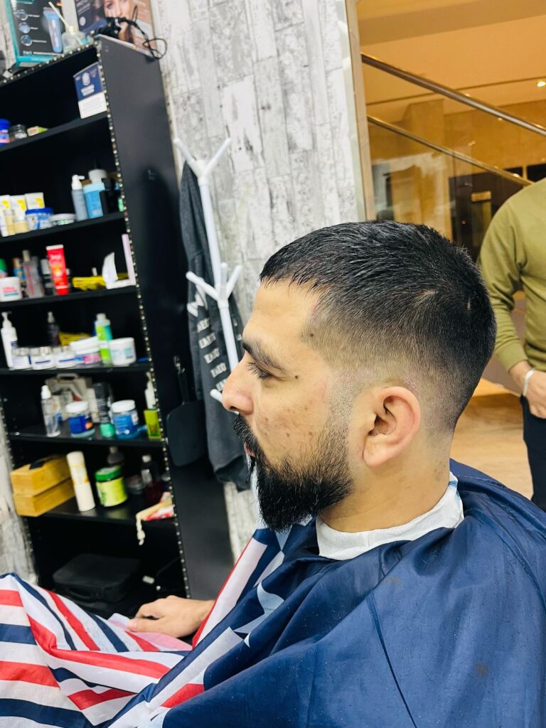 Best men’s salon haircut results in Al Rigga
